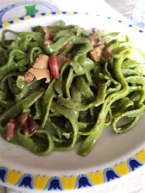 Tagliatelle Spinaci e Funghi