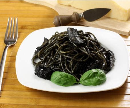 Tagliolini al Nero di Seppia