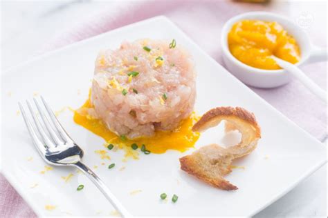 Tartare di ricciola con salsa al mango