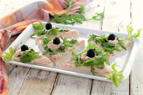 Tartine con salsa tonnata