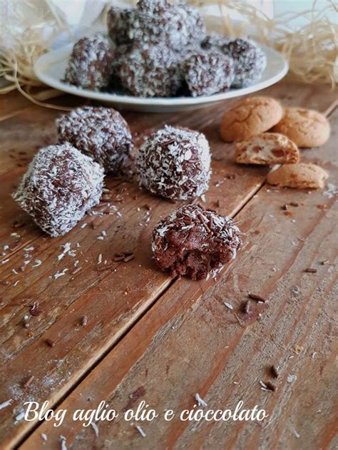 Tartufini al cioccolato con biscotti