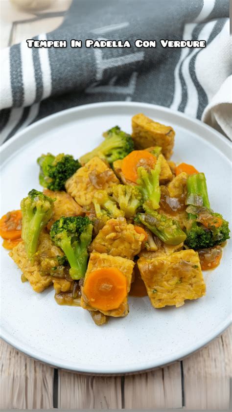 Tempeh e verdure in padella