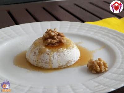 Tomino con miele e noci