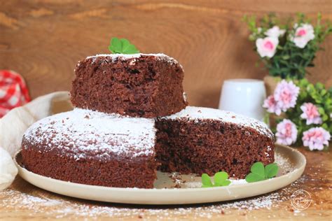 Torta 7 Vasetti al Cacao in Tavola