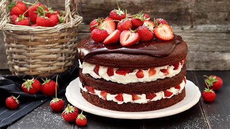Torta Cioccolato, Panna e Fragole