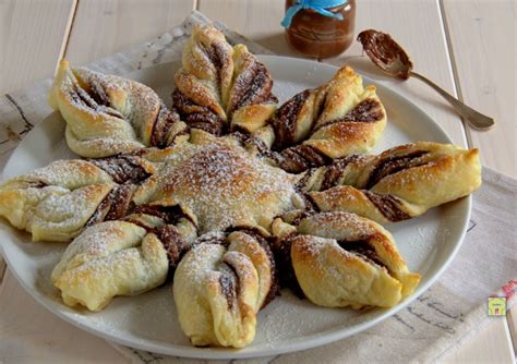 Torta Girasole di Pasta Sfoglia alla Nutella