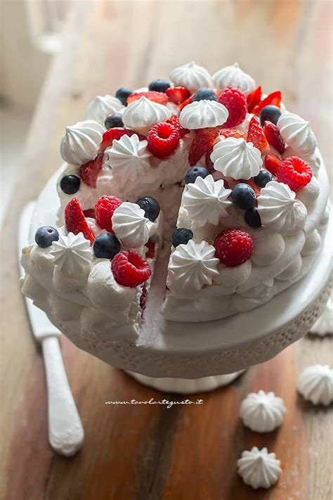 Torta Meringata alla Frutta