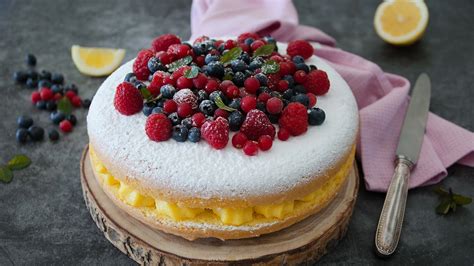 Torta Paradiso con Frutta