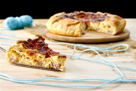 Torta Salata Prosciutto e Scamorza