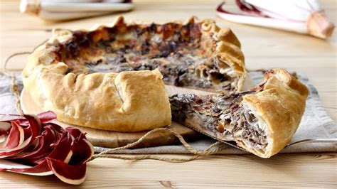 Torta Salata Radicchio e Scamorza