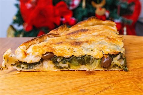 Torta Salata Scarola e Olive Taggiasche