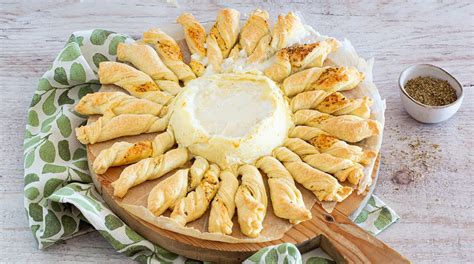 Torta Salata al Camembert