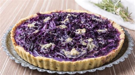 Torta Salata con Cavolo Rosso