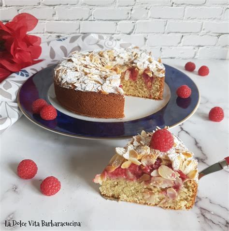 Torta Soffice Mandorle, Cioccolato e Lamponi