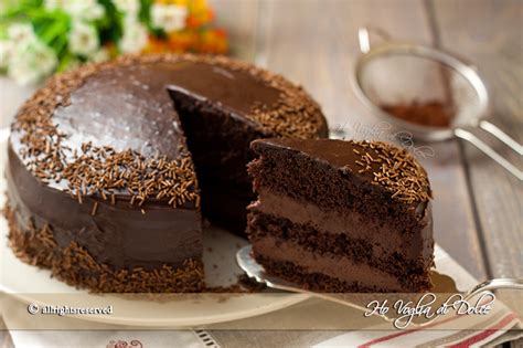 Torta Soffice al Cioccolato con Crema al Mascarpone