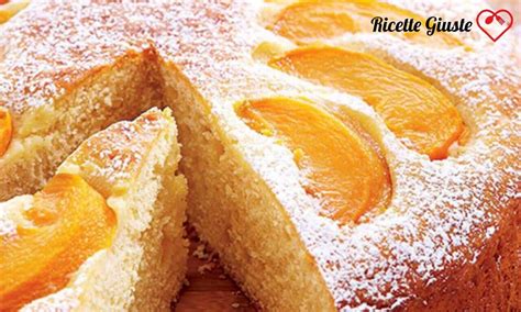 Torta Soffice con Pesche Sciroppate