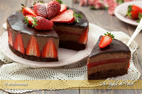 Torta Vegana al Cioccolato e Fragole