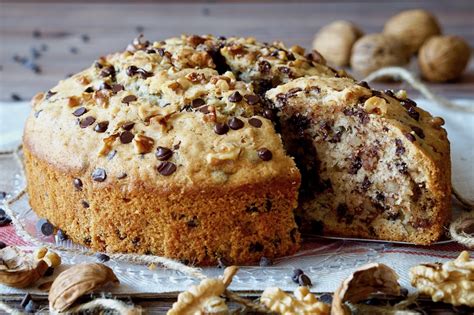 Torta Yogurt, Noci e Cioccolato