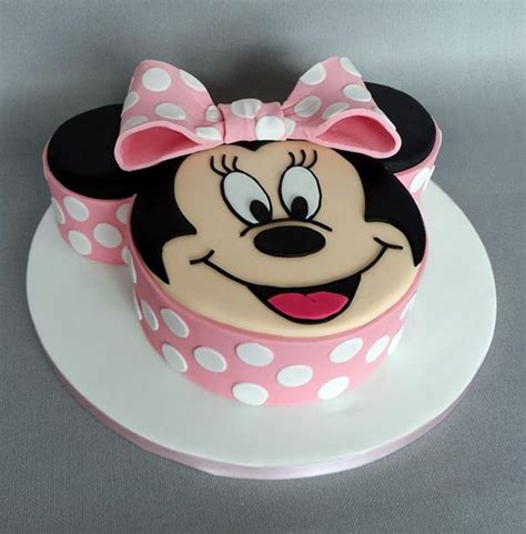 Torta a forma di Minnie