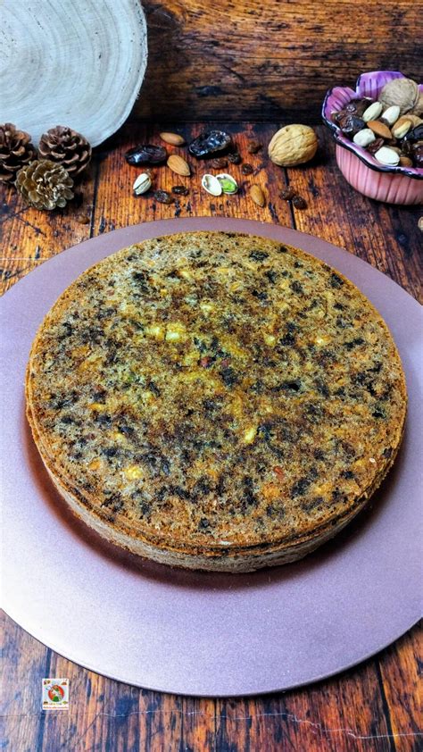 Torta ai cereali e frutta secca