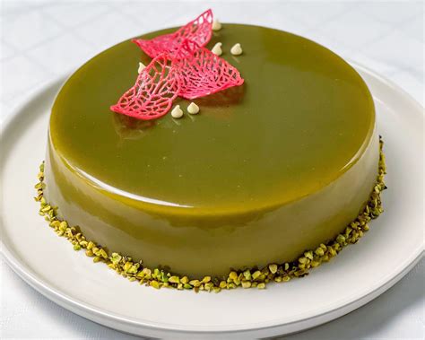 Torta al Pistacchio con Glassa a Specchio