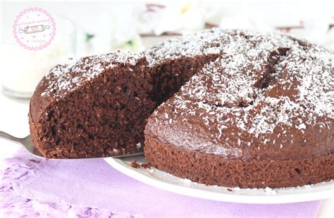 Torta al cioccolato e acqua