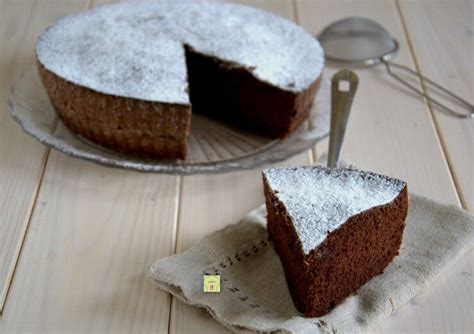 Torta al cioccolato senza glutine e lattosio