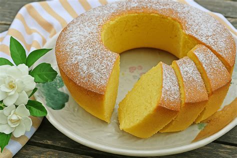 Torta all'acqua senza uova, latte e burro