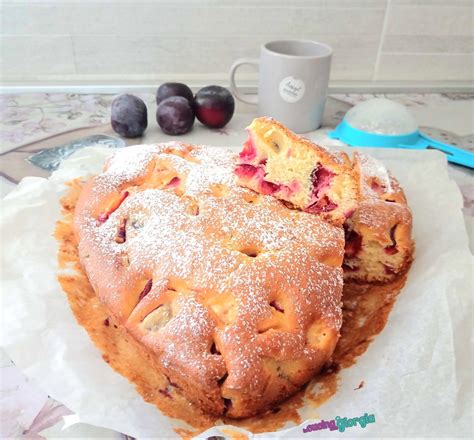 Torta alle Prugne Sciroppate