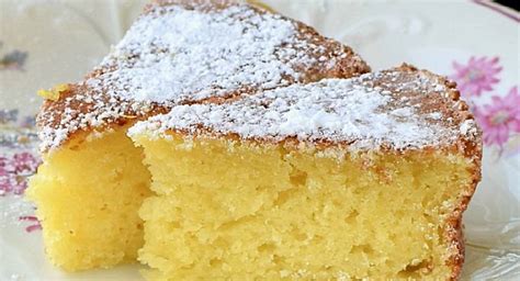 Torta allo yogurt senza zucchero