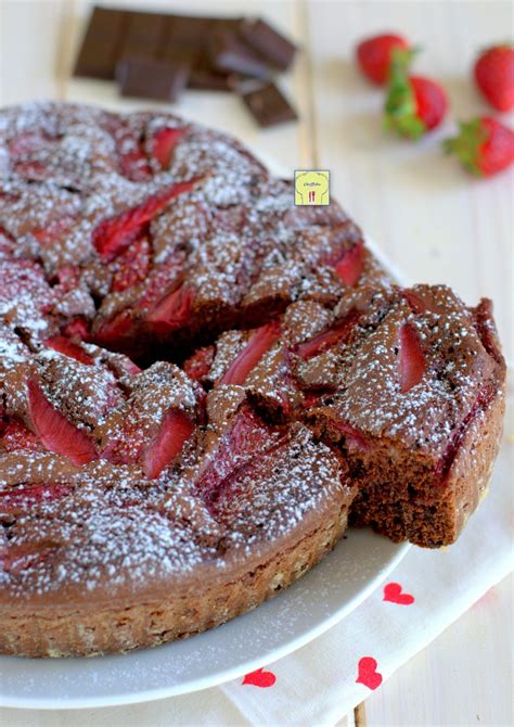 Torta cioccolato e fragole
