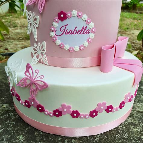 Torta con Fiori e Farfalle