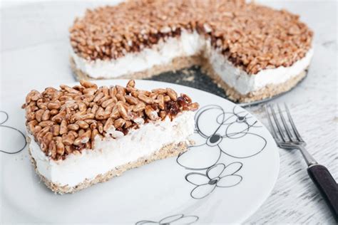Torta con Riso Soffiato e Yogurt