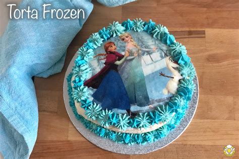 Torta con ostia decorata