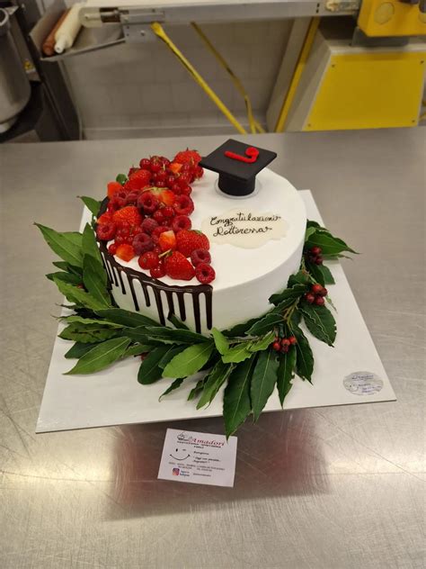 Torta di Laurea Decorata