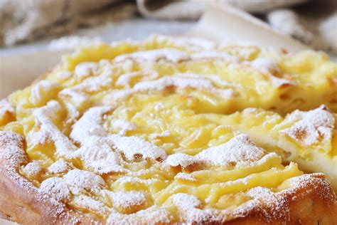 Torta di Mele con Crema all'Uva