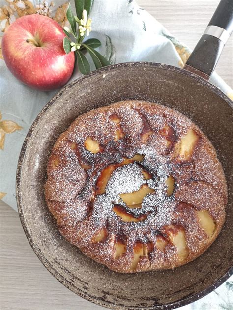Torta di Mele in Padella pronta