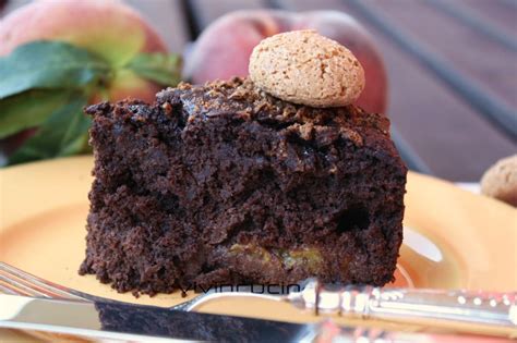 Torta di Pesche, Amaretti e Cioccolato