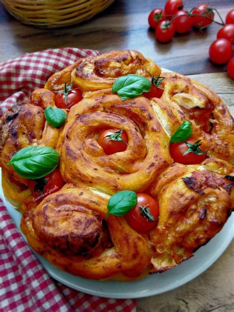 Torta di Rose Salata