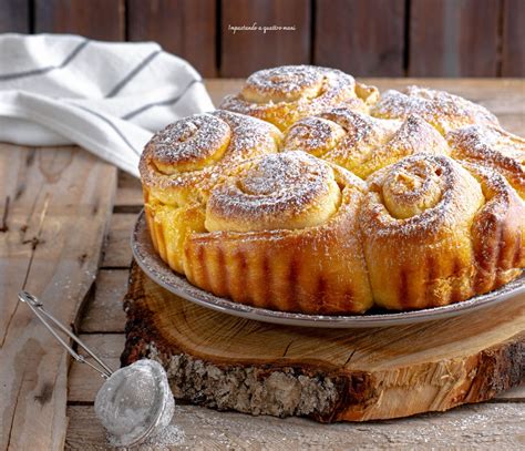 Torta di Rose Sfogliata