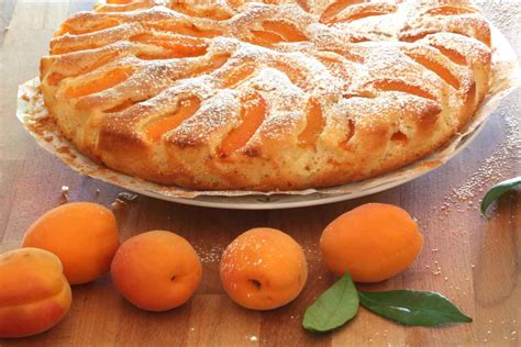 Torta di albicocche secche