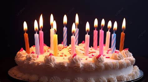 Torta di compleanno con candeline