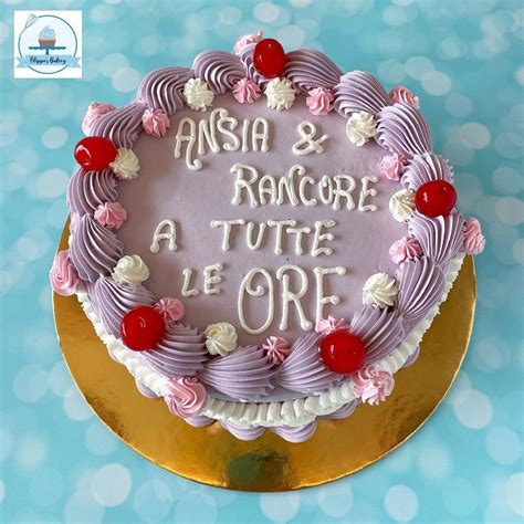 Torta di compleanno con scritta simpatica