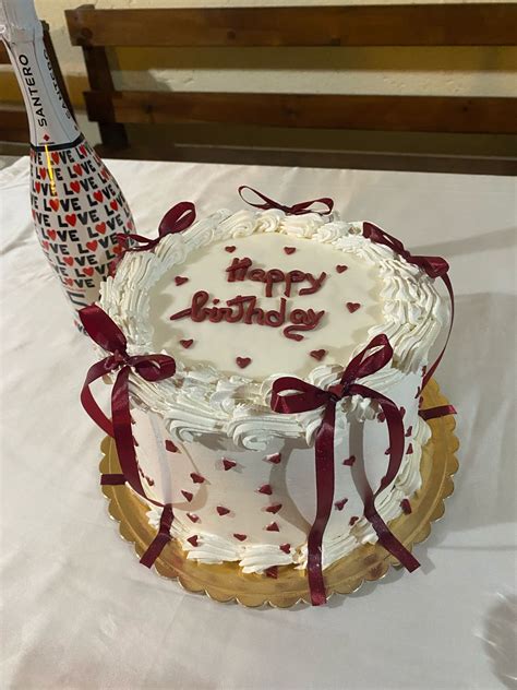 Torta di compleanno decorata con Topolino