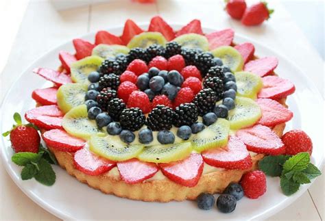 Torta di frutta fresca