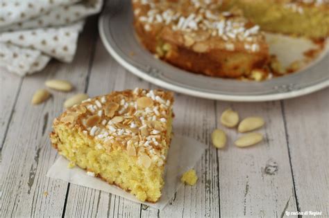 Torta di mandorle senza zucchero