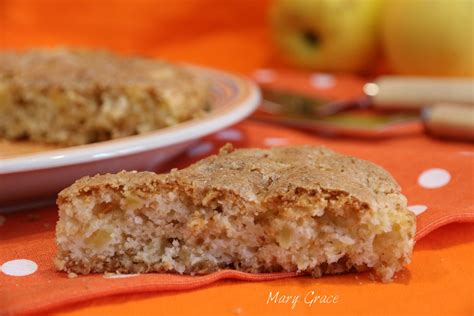 Torta di mele con farina di riso e yogurt