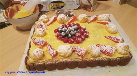 Torta farcita alla crema pasticcera