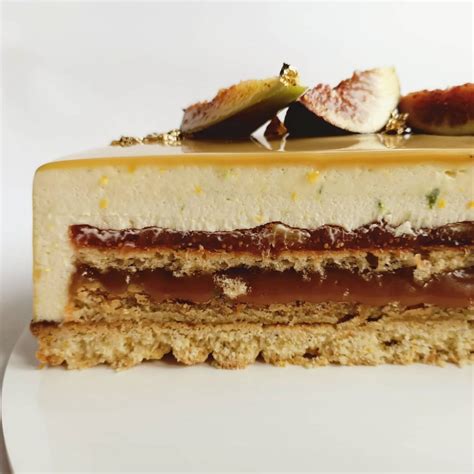 Torta moderna a strati