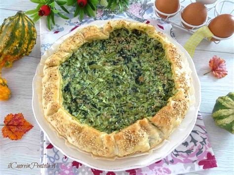 Torta salata cicoria e salsiccia